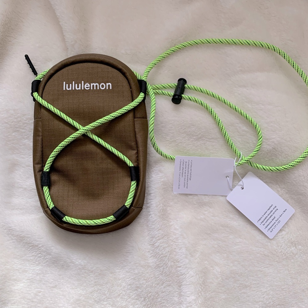 COPY - Lululemon crossbody